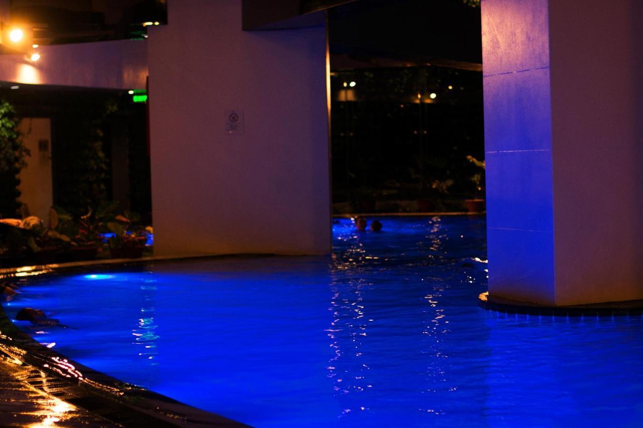 The Gramercy Residences Manila Eksteriør bilde